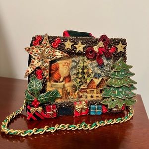 Mary Frances Christmas Purse- NWT